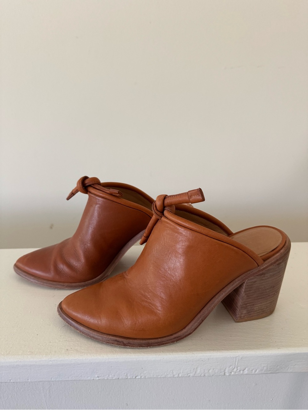 Wal & Pai Leather Mules